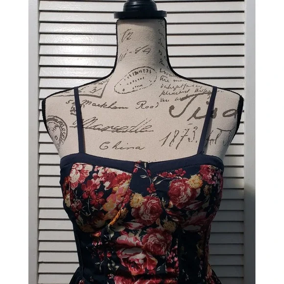 Band Of Gypsies Bustier Dress Women's Small Black Floral Strappy Smocked Bodice - Picture 2 of 9